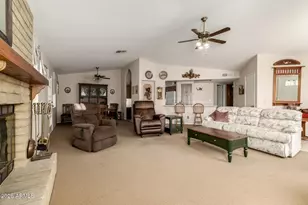 12285 S Shoshoni Dr S, Phoenix, AZ 85044 - Photo 9