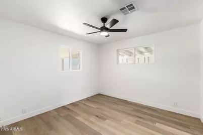 335 W Vineyard Road, Phoenix, AZ 85041 - Photo 25