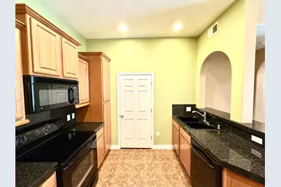 14575 W Mountain View Boulevard #Unit 11102, Surprise, AZ 85374 - Photo 7