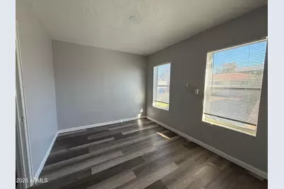 1833 E Harvard Street #Apt 4, Phoenix, AZ 85006 - Photo 9