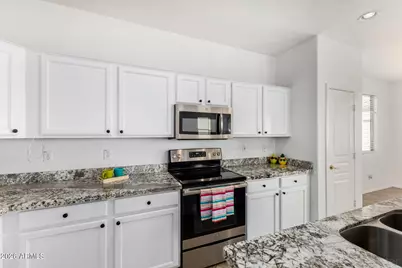 3784 E Chickadee Road, Gilbert, AZ 85297 - Photo 11