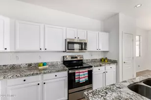 3784 E Chickadee Rd, Gilbert, AZ 85297 - Photo 11