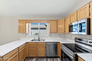 20401 N 105th Ave, Peoria, AZ 85382 - Photo 35