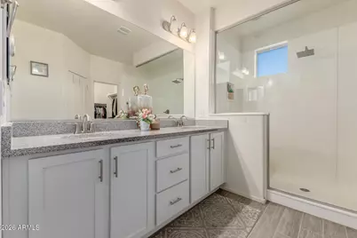 16882 W Cielo Grande Avenue, Surprise, AZ 85387 - Photo 13