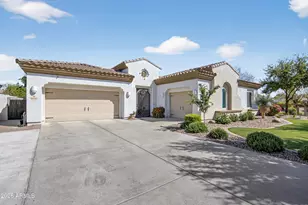 898 W Grove St, Litchfield Park, AZ 85340 - Photo 1