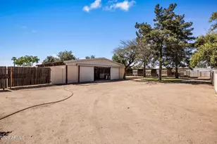 2035 W Waltann Ln, Phoenix, AZ 85023 - Photo 31