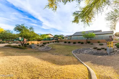 18233 W Addie Lane, Surprise, AZ 85374 - Photo 9