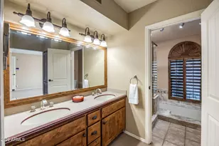 312 E Brook Hollow Dr, Phoenix, AZ 85022 - Photo 19