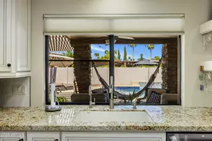 312 E Brook Hollow Dr, Phoenix, AZ 85022 - Photo 9