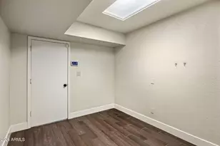 312 E Brook Hollow Dr, Phoenix, AZ 85022 - Photo 25
