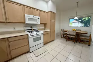 7401 W Arrowhead Clubhouse Dr, Glendale, AZ 85308 - Photo 13