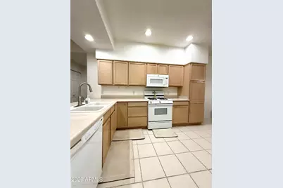 7401 W Arrowhead Clubhouse Drive #2026, Glendale, AZ 85308 - Photo 13