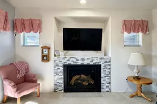 7401 W Arrowhead Clubhouse Dr, Glendale, AZ 85308 - Photo 7