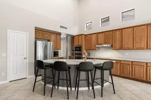 10785 E Gelding Dr, Scottsdale, AZ 85255 - Photo 9