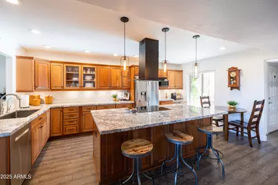 5442 S Hurricane Court, Tempe, AZ 85283 - Photo 9