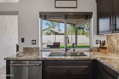 3542 E Kerry Lane, Phoenix, AZ 85050 - Photo 17