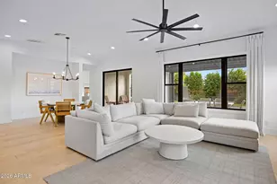 4145 N 42nd Pl, Phoenix, AZ 85018 - Photo 7