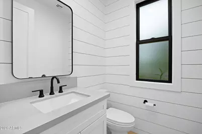 4145 N 42nd Place #1, Phoenix, AZ 85018 - Photo 15