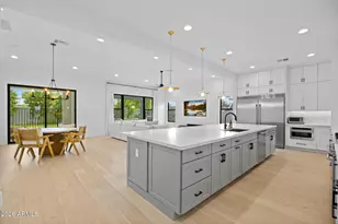 4145 N 42nd Pl, Phoenix, AZ 85018 - Photo 3