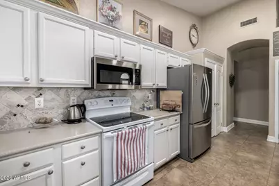 1850 W Desert Lane, Gilbert, AZ 85233 - Photo 13