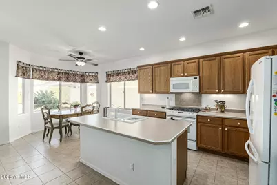 860 E La Costa Place, Chandler, AZ 85249 - Photo 11
