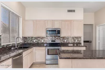 2954 E Melody Lane, Gilbert, AZ 85234 - Photo 9