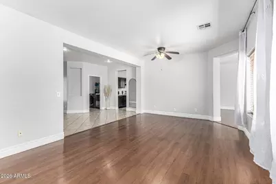 7205 W Sunderland Avenue, Phoenix, AZ 85033 - Photo 7