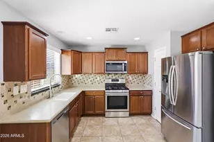 1717 W Buckhorn Trail, Phoenix, AZ 85085 - Photo 9