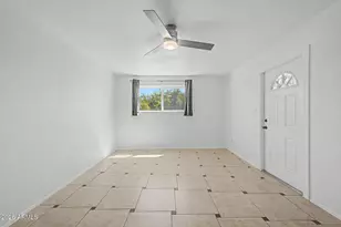 2225 E Catalina Dr, Phoenix, AZ 85016 - Photo 29