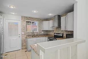 2225 E Catalina Dr, Phoenix, AZ 85016 - Photo 7