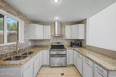 2225 E Catalina Drive, Phoenix, AZ 85016 - Photo 9