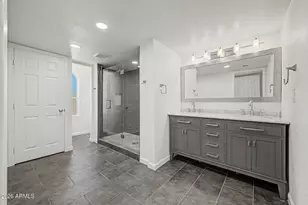 2225 E Catalina Dr, Phoenix, AZ 85016 - Photo 17