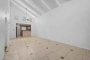 2225 E Catalina Dr, Phoenix, AZ 85016 - Photo 9