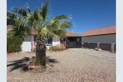 8682 W Santa Cruz Boulevard, Arizona City, AZ 85123 - Photo 1