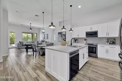 7218 N 84th Drive, Glendale, AZ 85305 - Photo 11