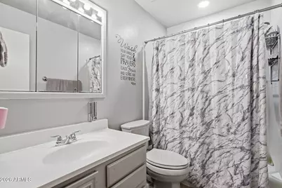 13201 N 24th Avenue, Phoenix, AZ 85029 - Photo 21