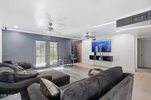 13201 N 24th Ave, Phoenix, AZ 85029 - Photo 9