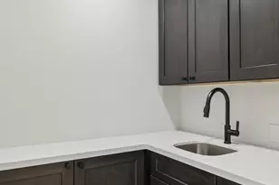 8833 E Charter Oak Dr, Scottsdale, AZ 85260 - Photo 21