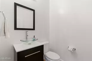 7291 N Scottsdale Rd, Paradise Valley, AZ 85253 - Photo 13