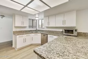 1921 E Gemini Dr, Tempe, AZ 85283 - Photo 7