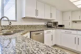 1921 E Gemini Dr, Tempe, AZ 85283 - Photo 9