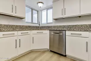 1921 E Gemini Dr, Tempe, AZ 85283 - Photo 9