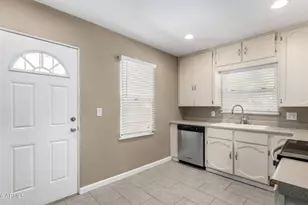 2226 N 28th St, Phoenix, AZ 85008 - Photo 5