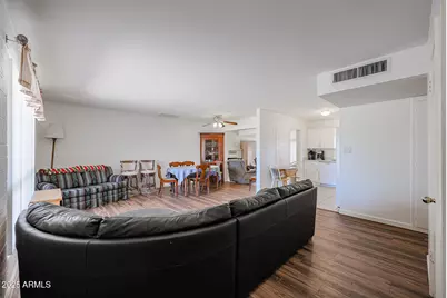 12238 N 105th Avenue, Sun City, AZ 85351 - Photo 11