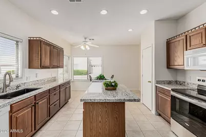 1650 S Crismon Road #16, Mesa, AZ 85209 - Photo 15