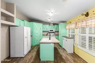 8601 N 103rd Avenue #208, Peoria, AZ 85345 - Photo 9