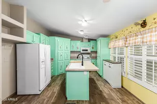 8601 N 103rd Ave, Peoria, AZ 85345 - Photo 9