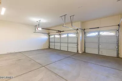 10429 W Sands Drive, Peoria, AZ 85383 - Photo 9
