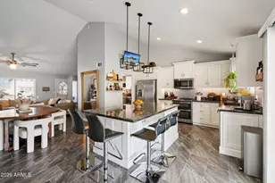 7243 S Alder Dr, Tempe, AZ 85283 - Photo 3