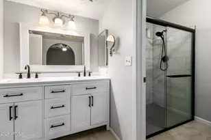 15810 N 30th Dr, Phoenix, AZ 85053 - Photo 17